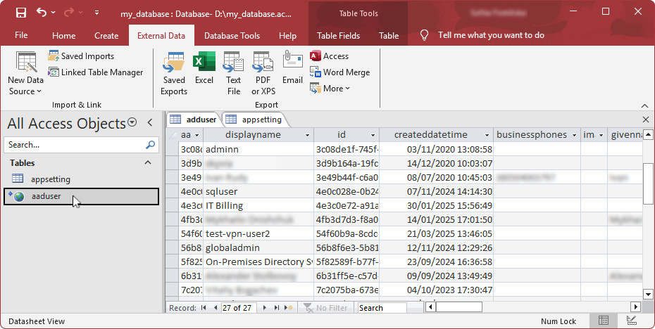 The linked table appeared in the Tables navigation pane displaying its contents