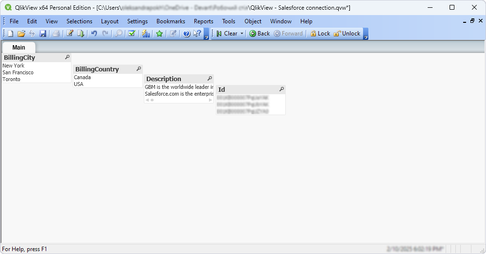 A sheet with fields from Salesforce displayed as list boxes